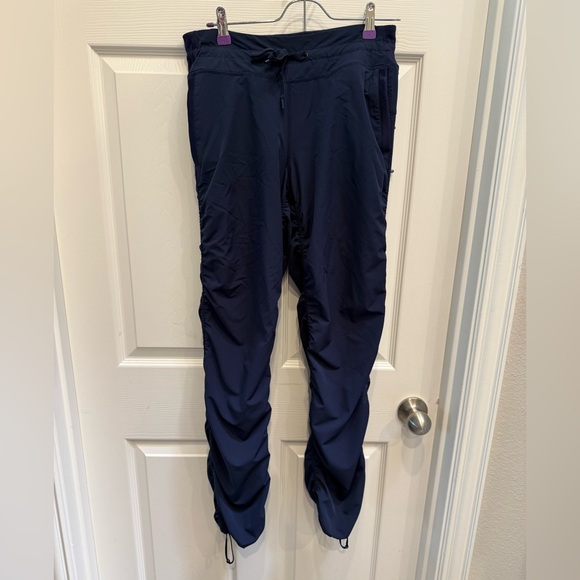 Kirkland Signature Women's Dark Blue Joggers - Picture 1 of 3